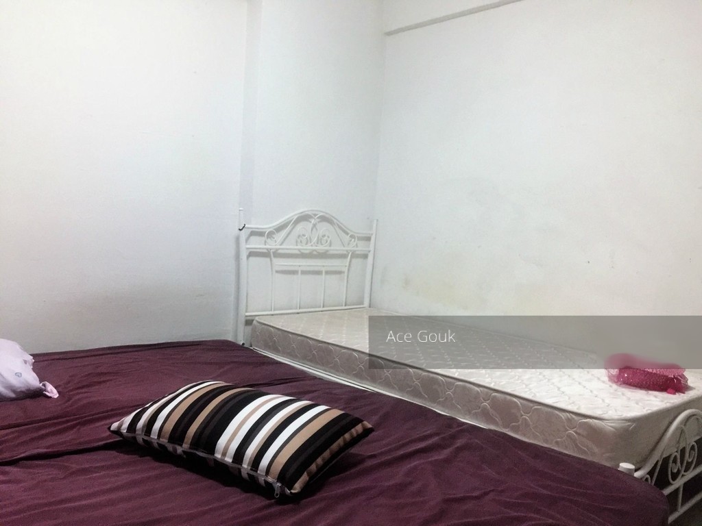Blk 242 Hougang Street 22 (Hougang), HDB 4 Rooms #137535162